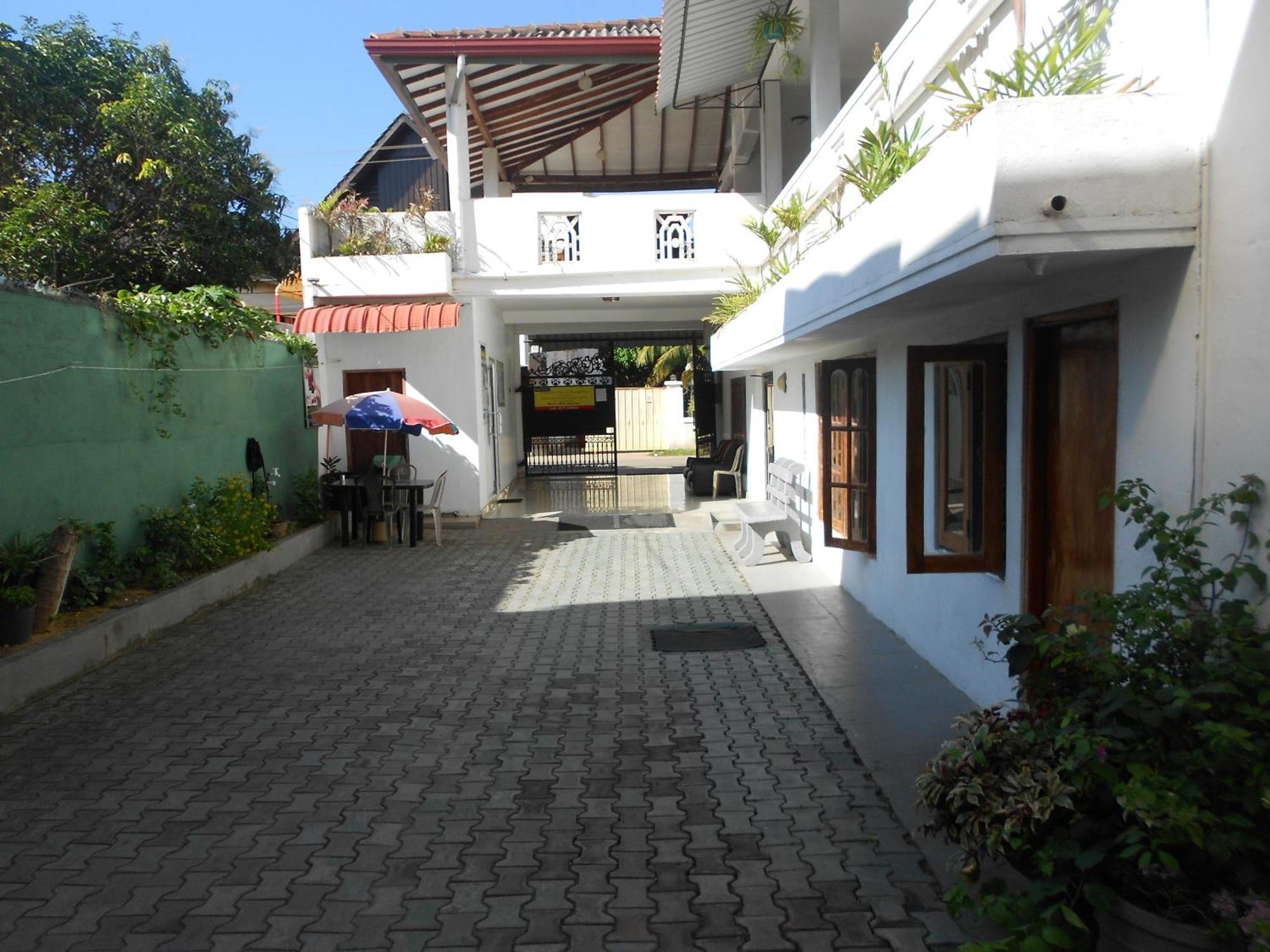 Shanith Guesthouse Negombo Ngoại thất bức ảnh