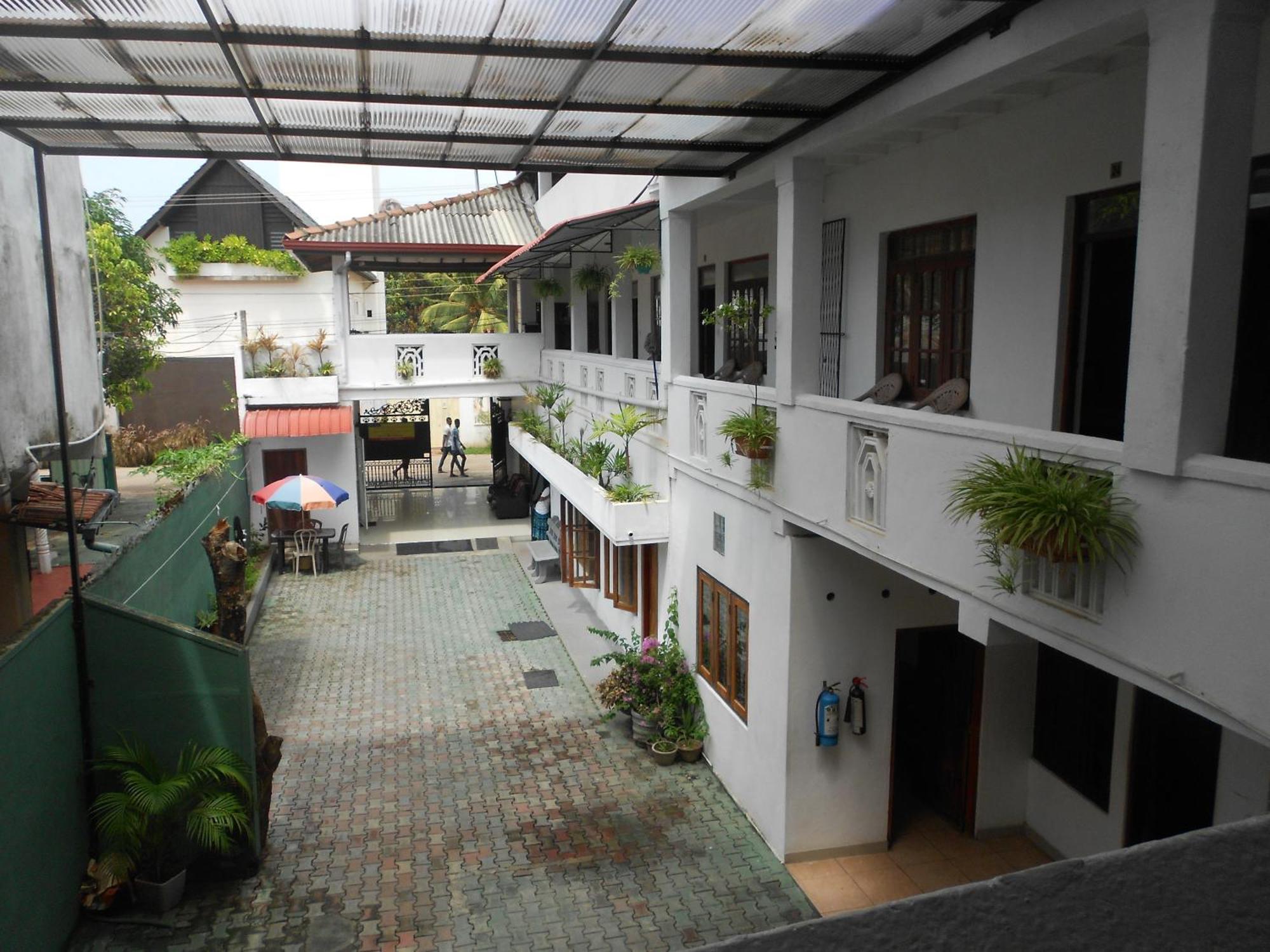 Shanith Guesthouse Negombo Ngoại thất bức ảnh